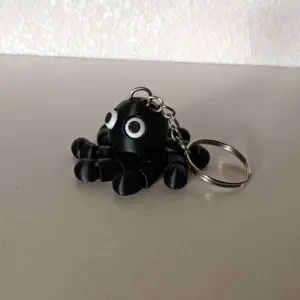 mustekala avaimenpera